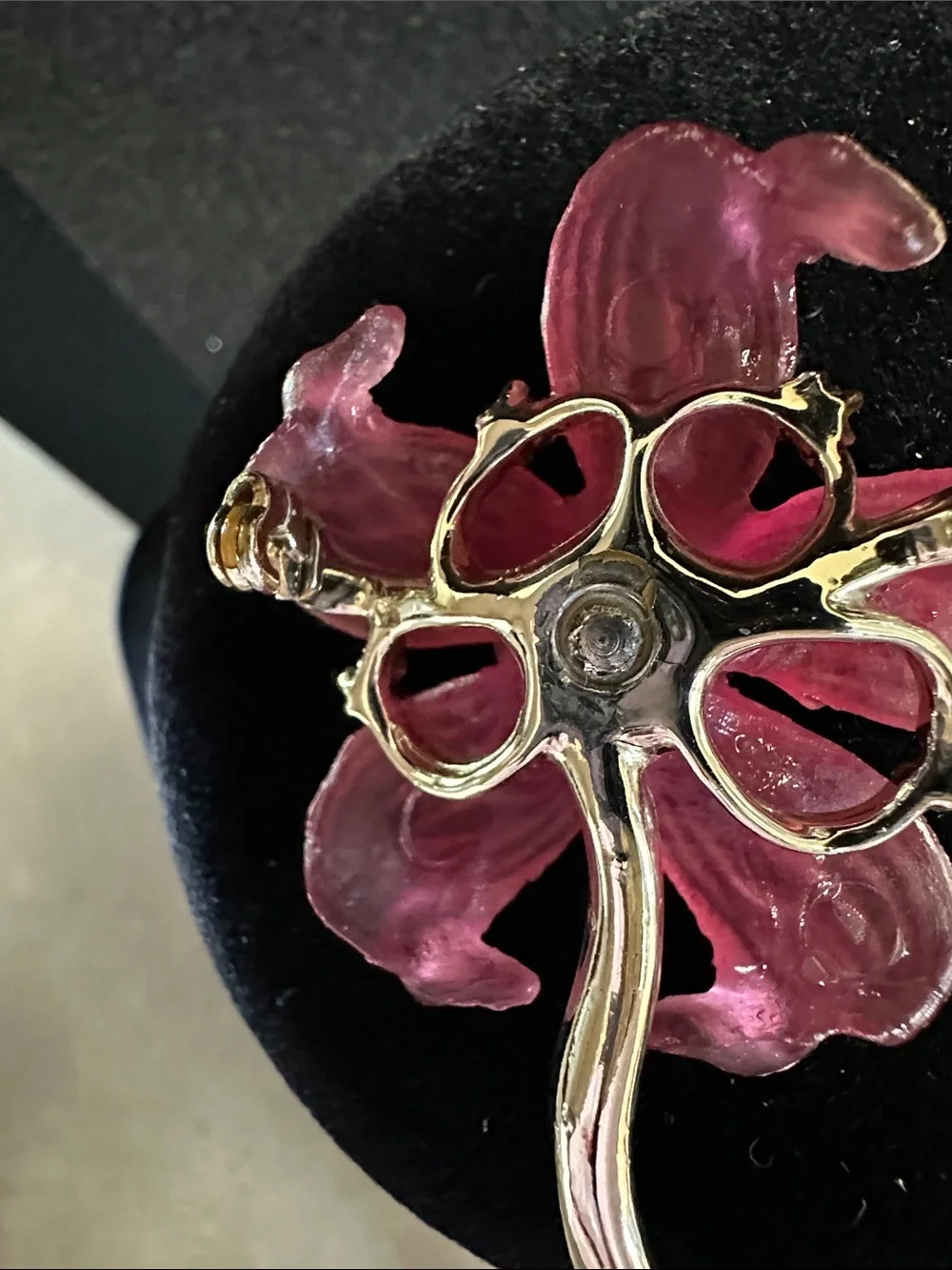 Elegant Vintage Molded Pink Lucite Floral Crystal Brooch